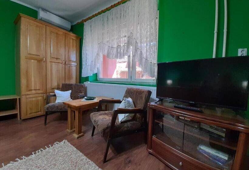 آپارتمان 1 خوابه, Kucerak Kod Bobe Vrdnik