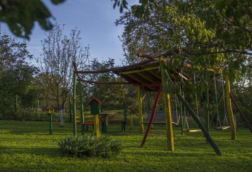 آپارتمان 1 خوابه, Kucerak Kod Bobe Vrdnik