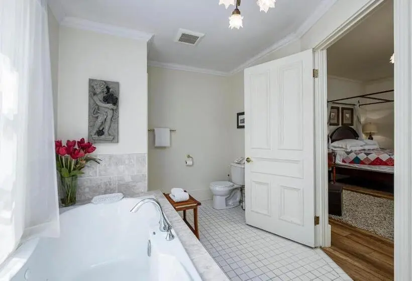 Sviitti Poreallas, The Elizabeth Manor Guesthouse
