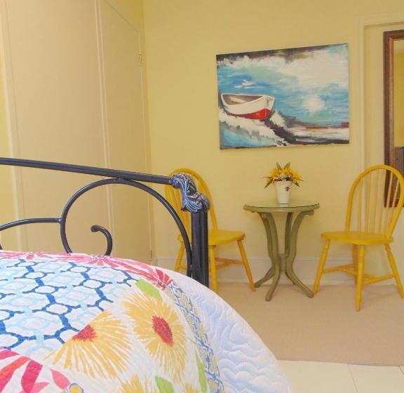 اتاق استاندارد, The Elizabeth Manor Guesthouse