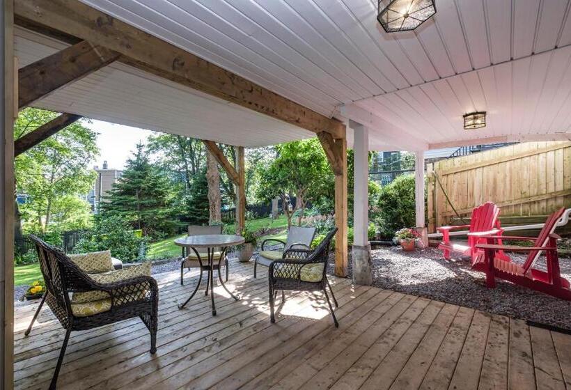 سوییت, The Elizabeth Manor Guesthouse