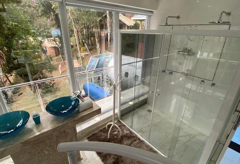 Başkanlık Süiti, Vivie Pousada