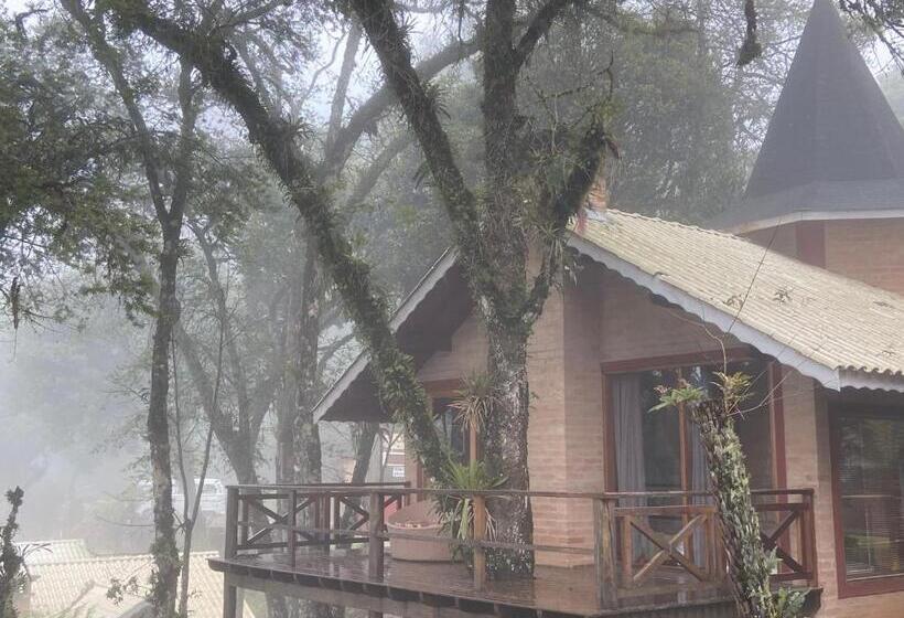 Deluxe Suite King Bed, Vivie Pousada