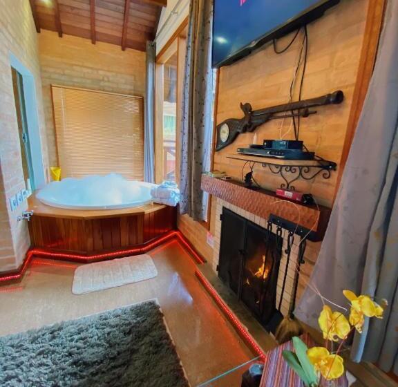 キングサイズベッドのデラックススイート, Vivie Pousada