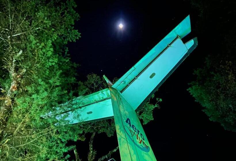 プレジデントスイートルーム, Vivie Pousada