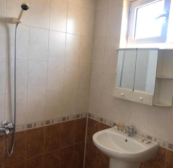Номер Стандарт с Балконом, Guest House Rai