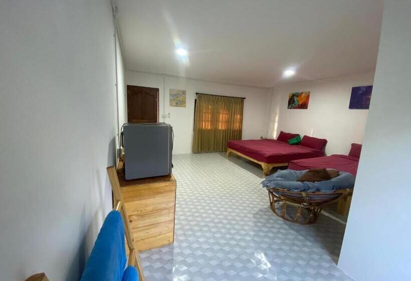 غرفة سوبيريور ثلاثية, Pd Guesthouse