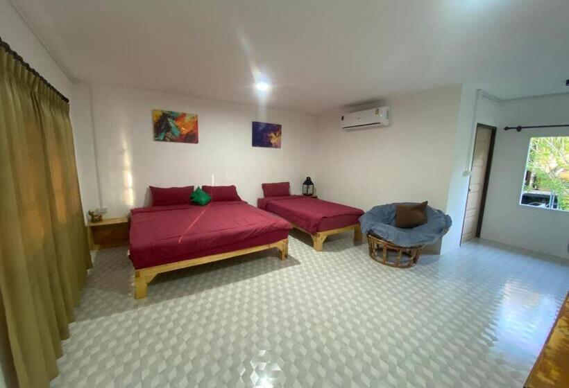 غرفة سوبيريور ثلاثية, Pd Guesthouse