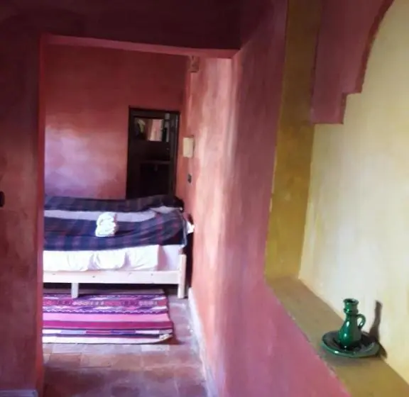 سوییت خانوادگی, Riad Tabhirte
