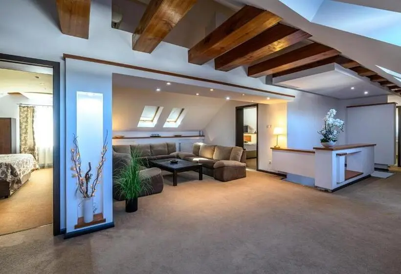 3ベッドルームスイート, Vila Palace