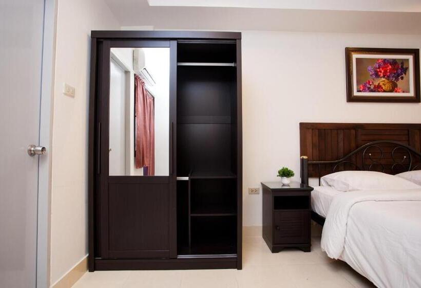 豪华房间, Top Hostel