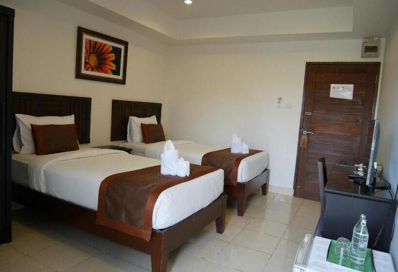 豪华房间, Top Hostel