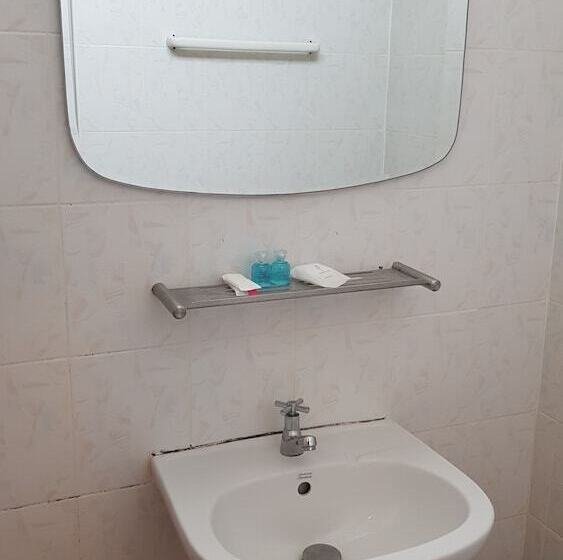 豪华房间, Top Hostel