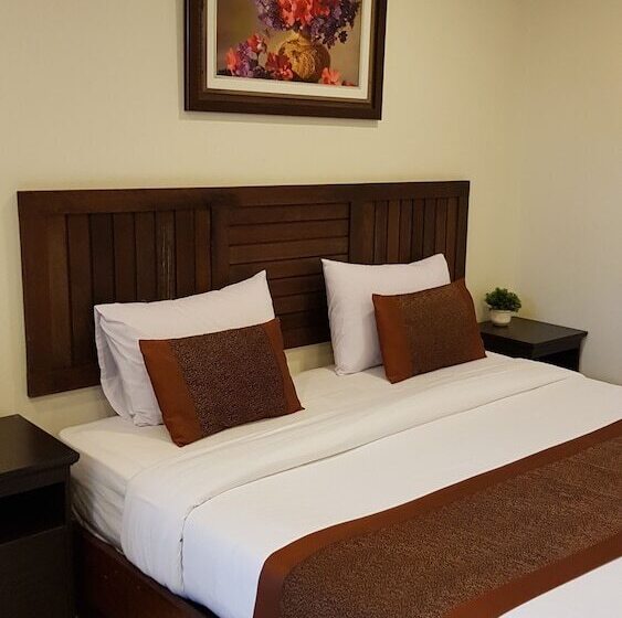 豪华房间, Top Hostel