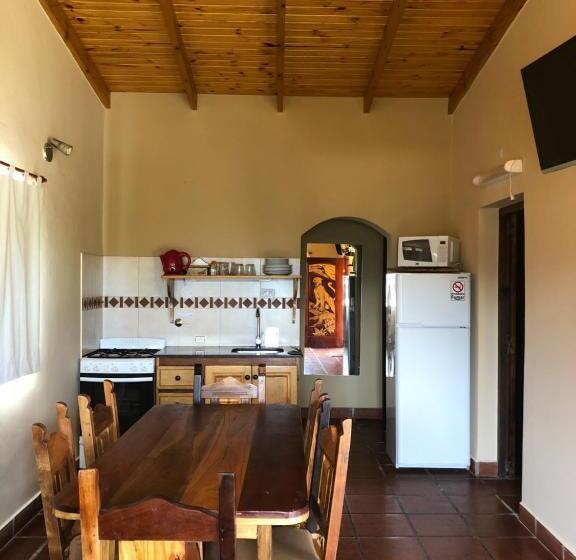 بانگلوی استاندارد 2 خوابه, El Viento De Mi Sueño