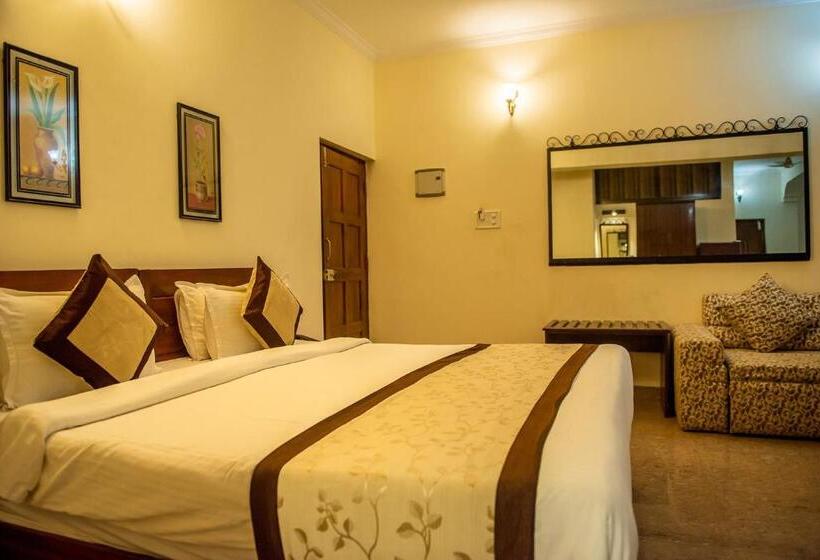 주니어 스위트, Maitri Sweet Living