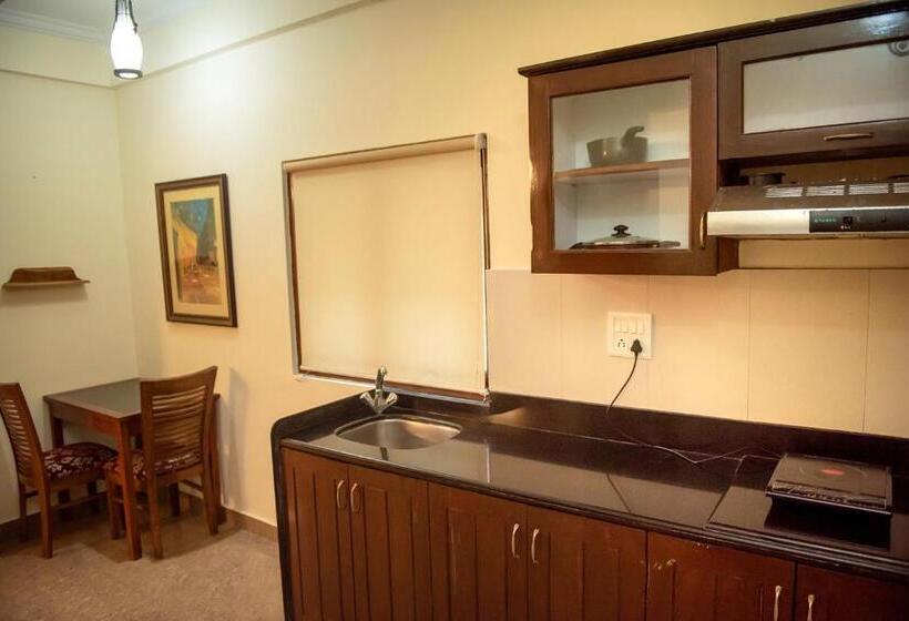 주니어 스위트, Maitri Sweet Living