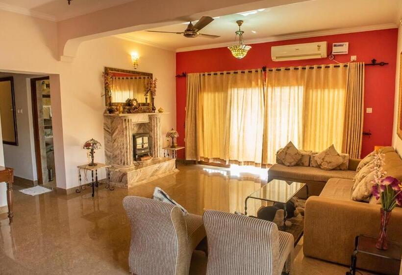 수피리어 스위트, Maitri Sweet Living