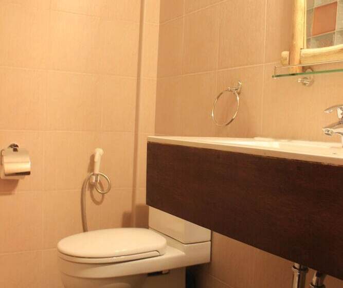 اتاق لوکس با چشم‌انداز باغ, Cerulean View Residence