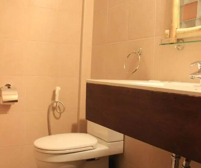 اتاق لوکس با چشم‌انداز باغ, Cerulean View Residence