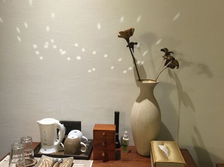 اتاق لوکس با چشم‌انداز باغ, Cerulean View Residence