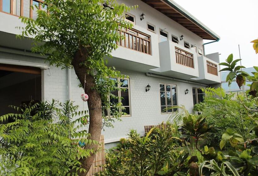 اتاق لوکس یک تخته, Cerulean View Residence