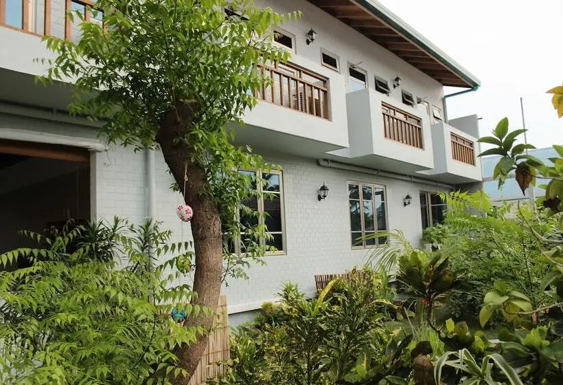 اتاق لوکس یک تخته, Cerulean View Residence