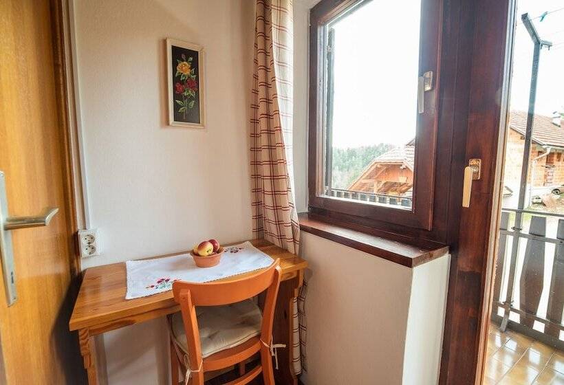 اتاق استاندارد یک نفره, Farm Stay žagar