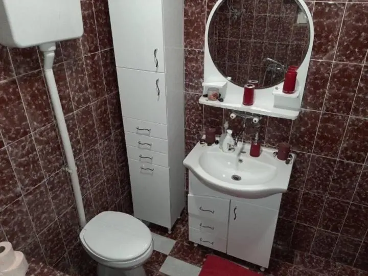 اتاق لوکس, Guest House Ivan