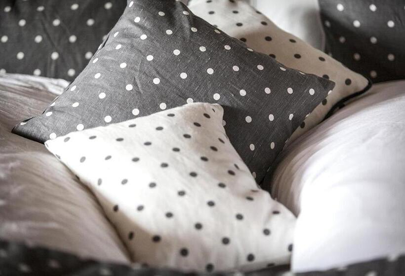 Standardzimmer, La Commanderie