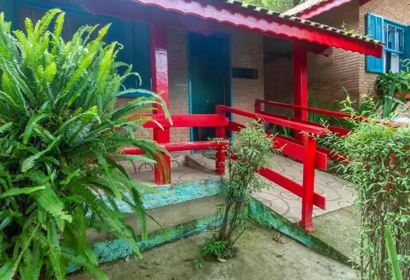 کلبه ییلاقی, Pousada Chalana