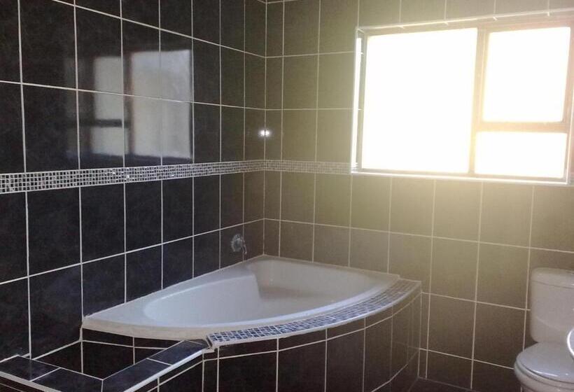 디럭스 4인 룸, Tyday Accommodation