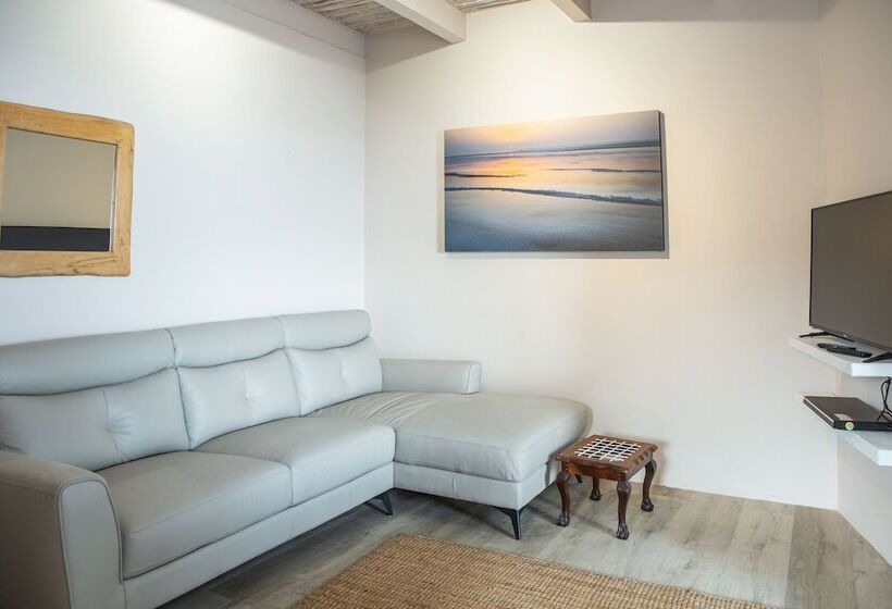 جناح مطلّ علي البحر, Villa Marine Guest House