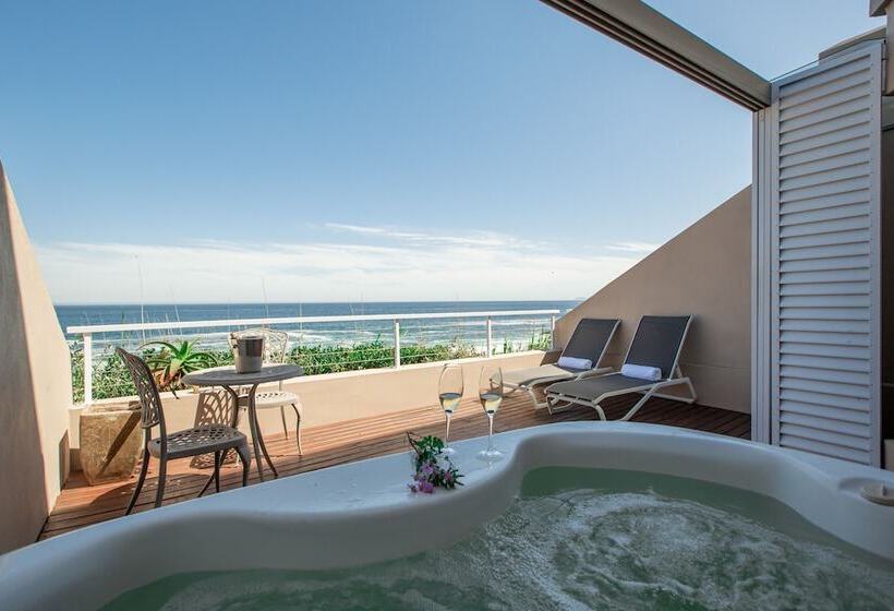 جناح جونيور مطلّ علي البحر, Villa Marine Guest House