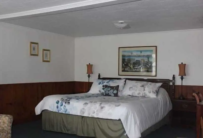 スタンダードルーム, Shea's Riverside Inn & Motel