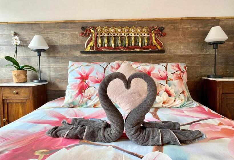 اتاق لوکس, Amsterdam Barangay