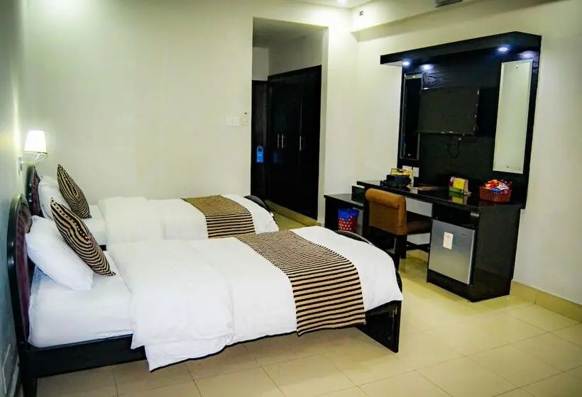 اتاق استاندارد, Akbar International