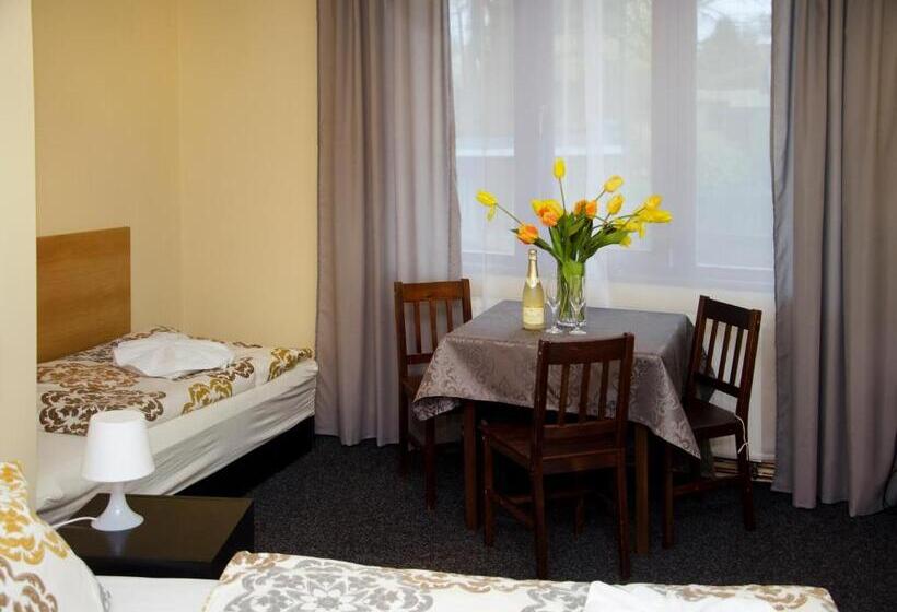 3-Bett-Standardzimmer, Penzion Dolíček