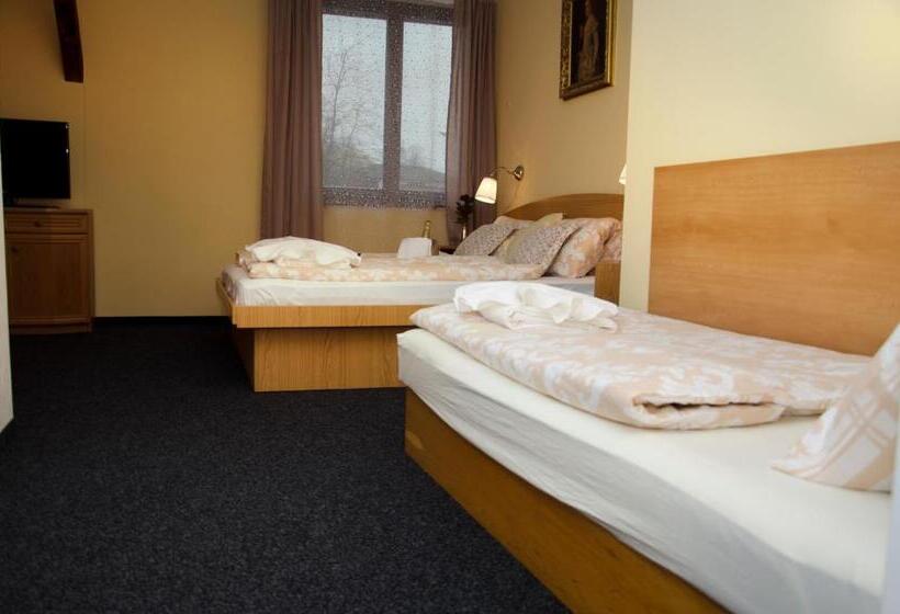 3-Bett-Standardzimmer, Penzion Dolíček
