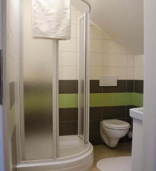 Economy Zimmer, Penzion Dolíček