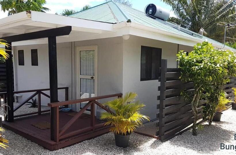 بانگلوی استاندارد, Sunset Palms Rarotonga