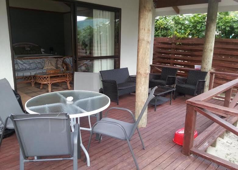 بانگلوی استاندارد, Sunset Palms Rarotonga