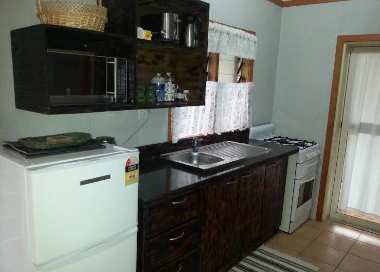 بانگلوی استاندارد, Sunset Palms Rarotonga