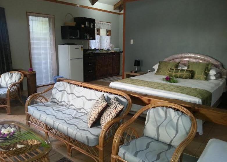 بانگلوی استاندارد, Sunset Palms Rarotonga