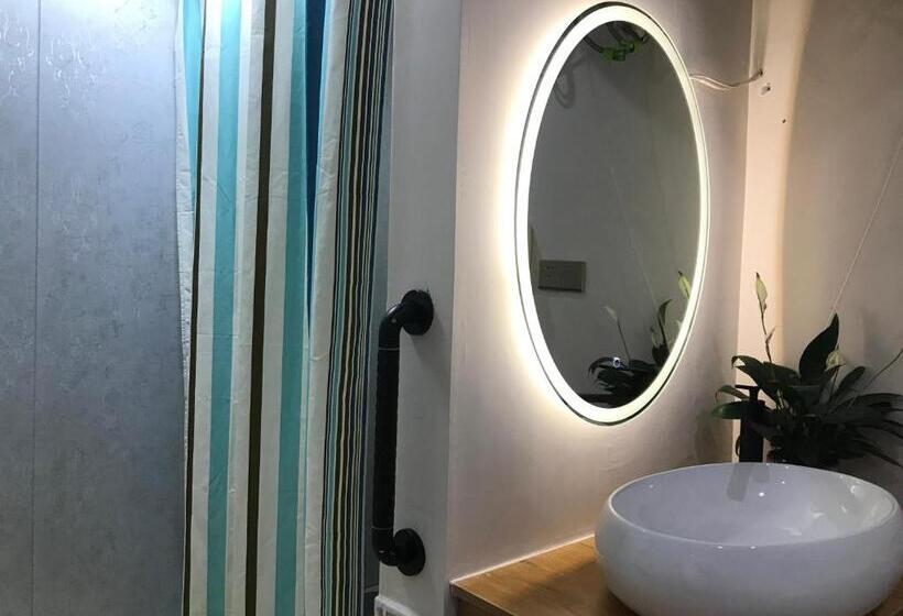 חדר דחוקס עם מיטת קינג, Enshi Grand Canyon Chunlun Farmstay