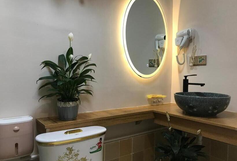 اتاق لوکس, Enshi Grand Canyon Chunlun Farmstay