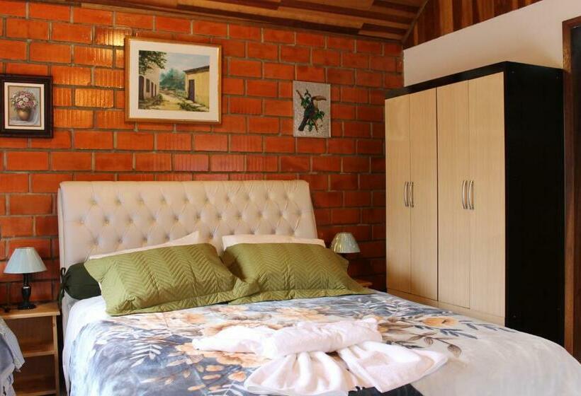 شاليه غرفة نوم واحدة, Emy Pousada