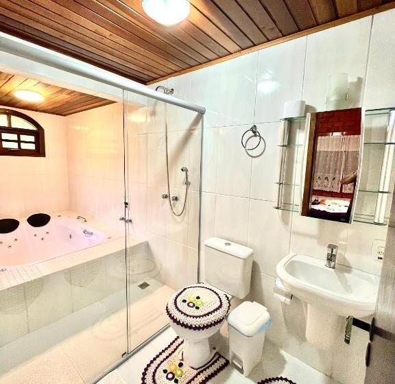 جناح ديلوكس, Emy Pousada