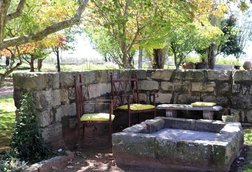 Familiekamer, Favour House