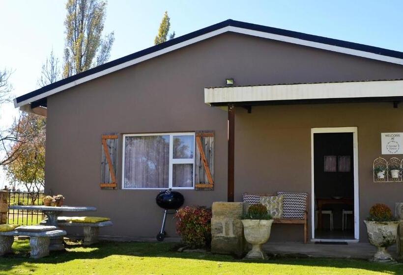 ファミリールーム, Favour House
